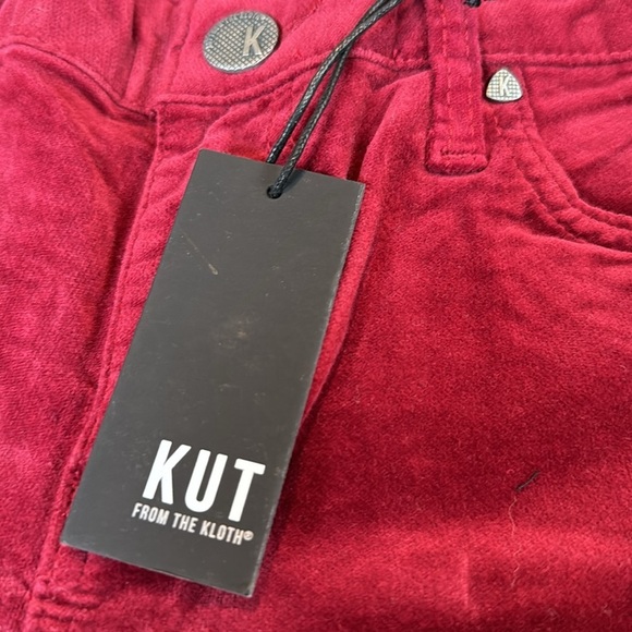 Kut from the Kloth MIA Skinny Jean in Plum - Picture 4 of 12